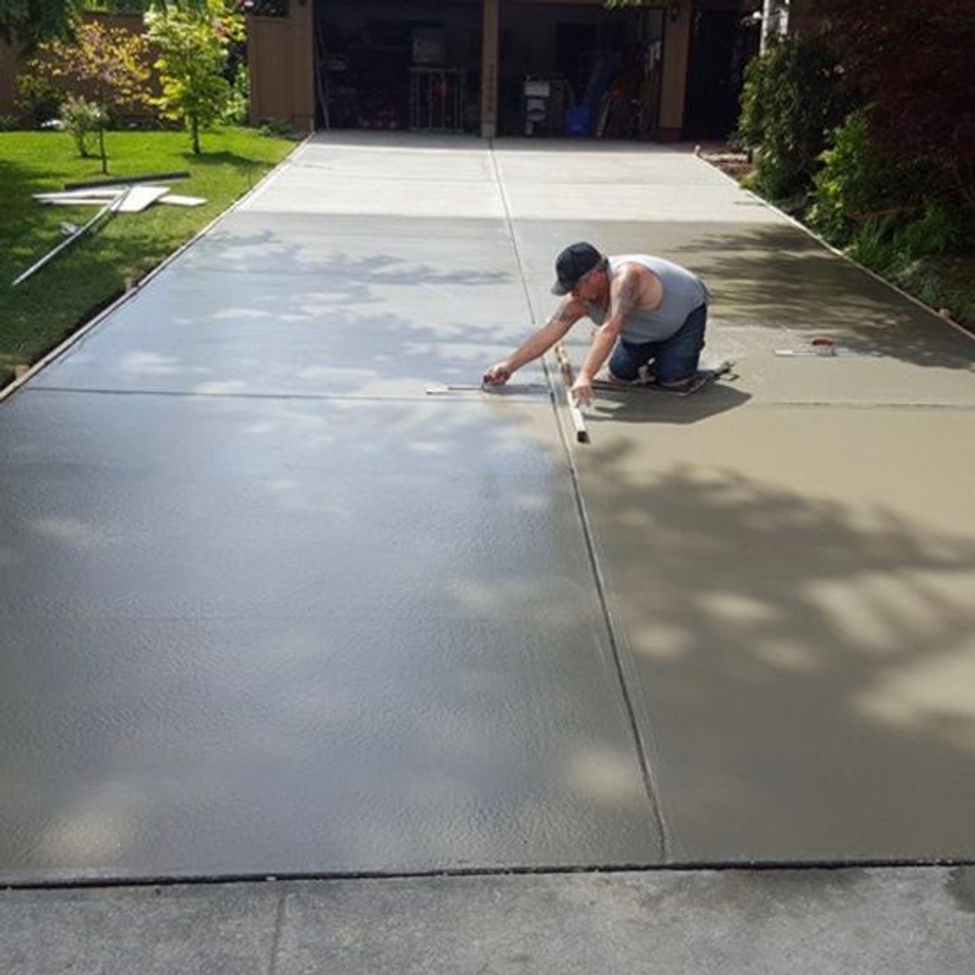 Driveway pour in progress